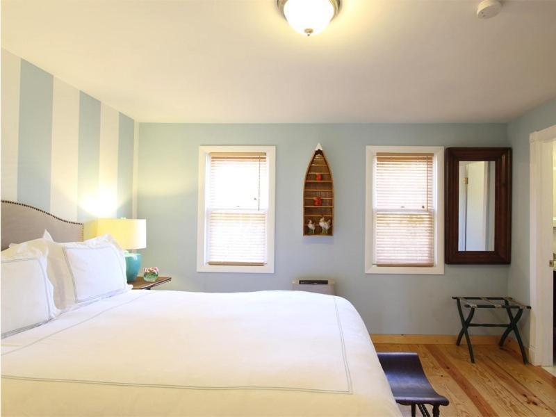 Bed and Breakfast Charles And Charles Mv Vineyard Haven Exterior foto
